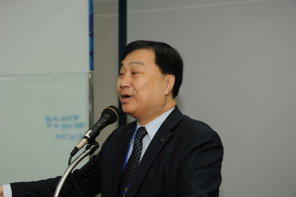 제30회 한림국제심포지엄_유욱준 총괄부원장_개회사.JPG