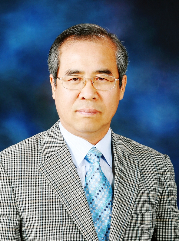 김은규 이학부 정회원.jpg