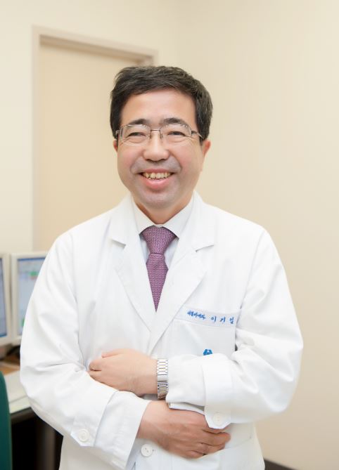 이기업 의약학부 정회원.jpg