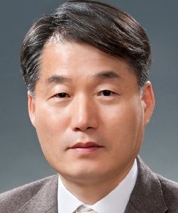 이근.jpg