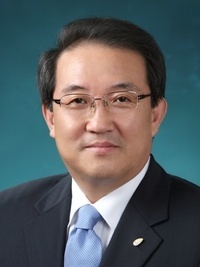 정_의약학_유근영_중앙보훈병원.jpg